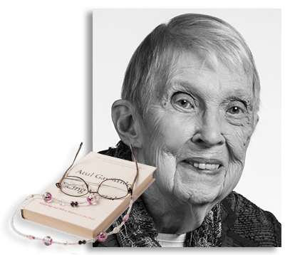 Lucretia McClure headshot 1