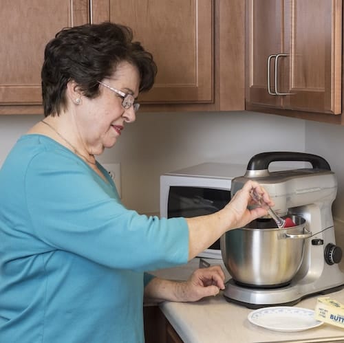 mary baking 500x500